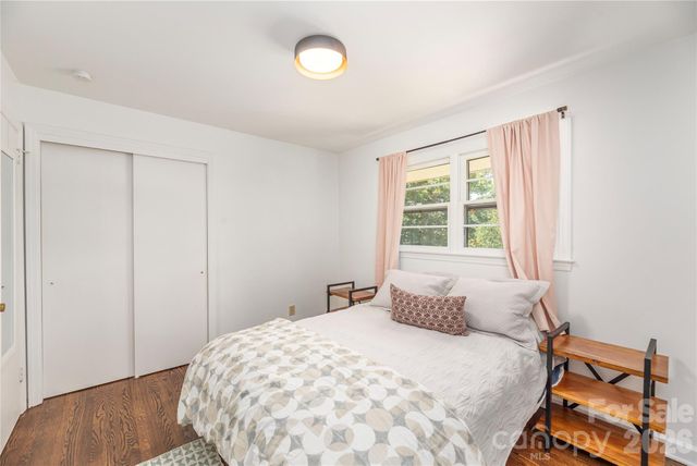 16 Oteen Church Road, Asheville, NC 28805