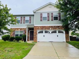 802 Redland Drive, Mcleansville, NC 27301