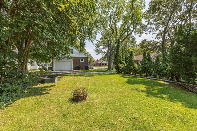 226 Crestwood Boulevard, Gates, NY 14624