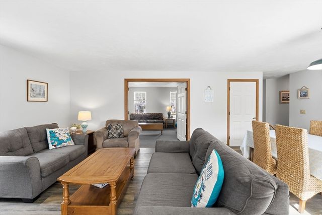 5 Peregrine Ln, Yarmouth, MA 02664