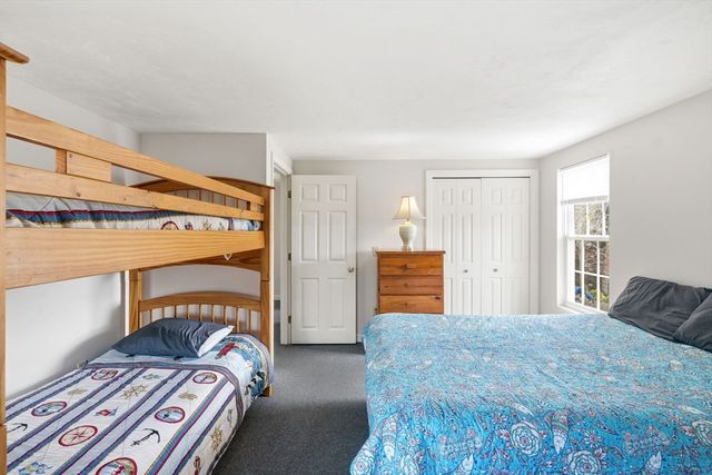 5 Peregrine Ln, Yarmouth, MA 02664