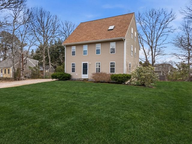 5 Peregrine Ln, Yarmouth, MA 02664