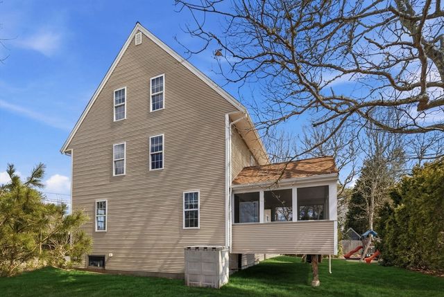 5 Peregrine Ln, Yarmouth, MA 02664