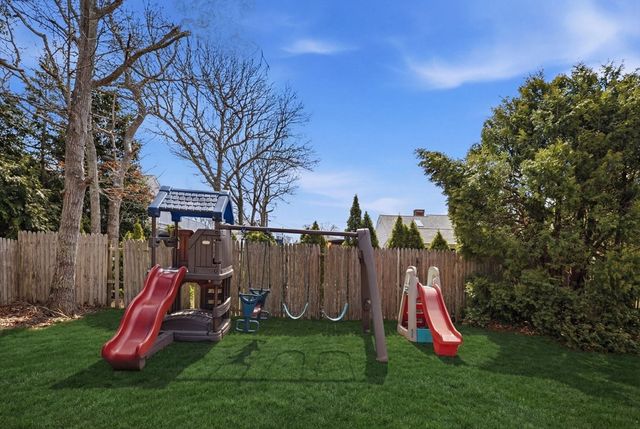 5 Peregrine Ln, Yarmouth, MA 02664