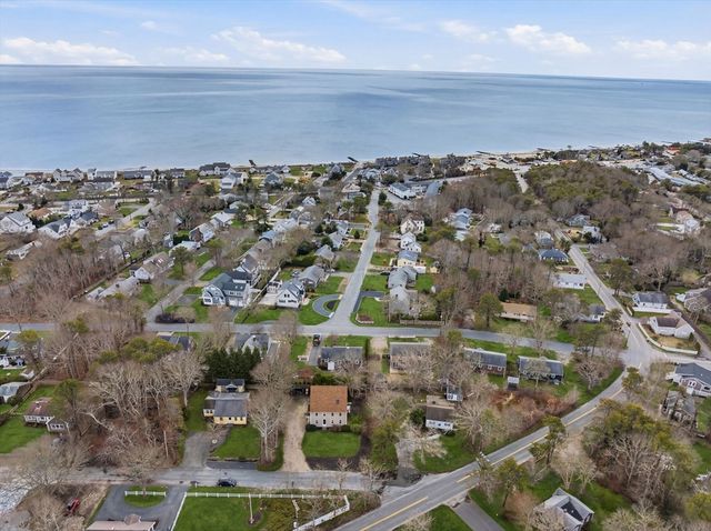 5 Peregrine Ln, Yarmouth, MA 02664