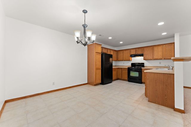 1376 Parke Drive, Crown Point, IN 46307