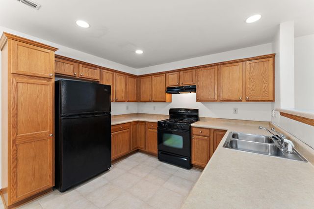 1376 Parke Drive, Crown Point, IN 46307