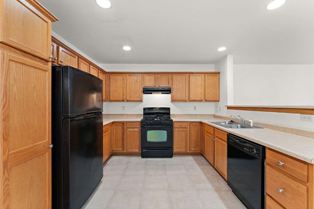 1376 Parke Drive, Crown Point, IN 46307