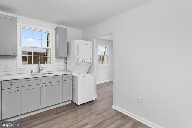 20--7 FLORENCE TOLLGATE, Florence, NJ 08518