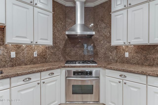 416 N Caribe Place, Gulfport, MS 39507