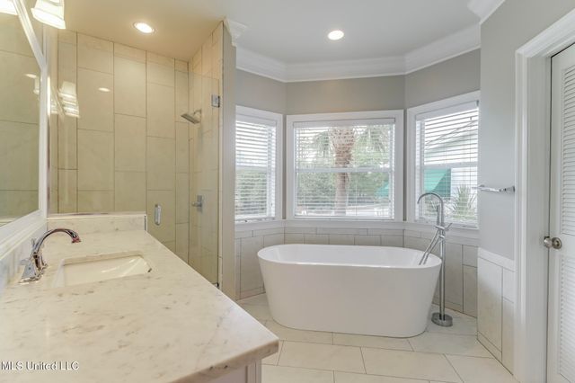 416 N Caribe Place, Gulfport, MS 39507