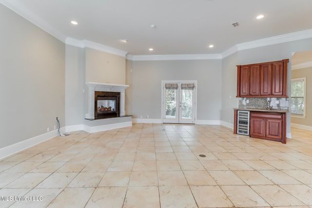 416 N Caribe Place, Gulfport, MS 39507