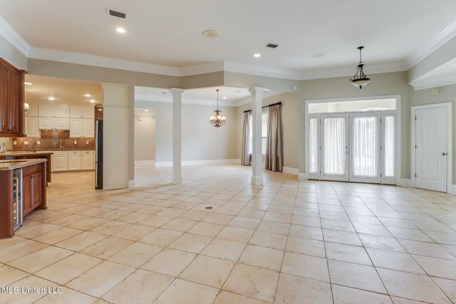 416 N Caribe Place, Gulfport, MS 39507