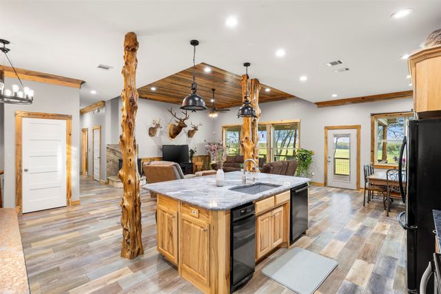 409 Brindley Road, Maypearl, TX 76064