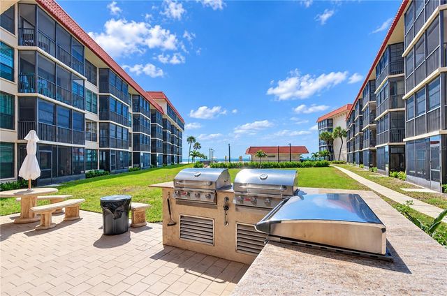 17580 GULF BOULEVARD 417, Redington Shores, FL 33708