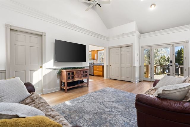 452 N Central St, East Bridgewater, MA 02333