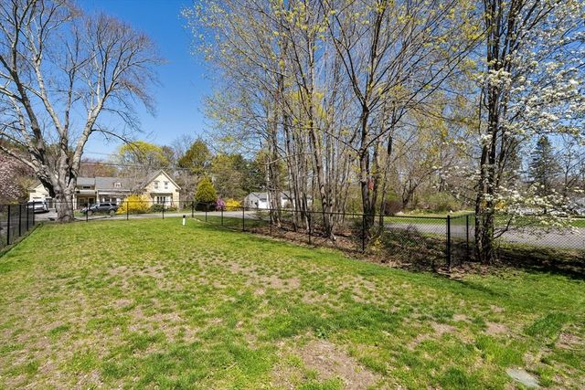 452 N Central St, East Bridgewater, MA 02333