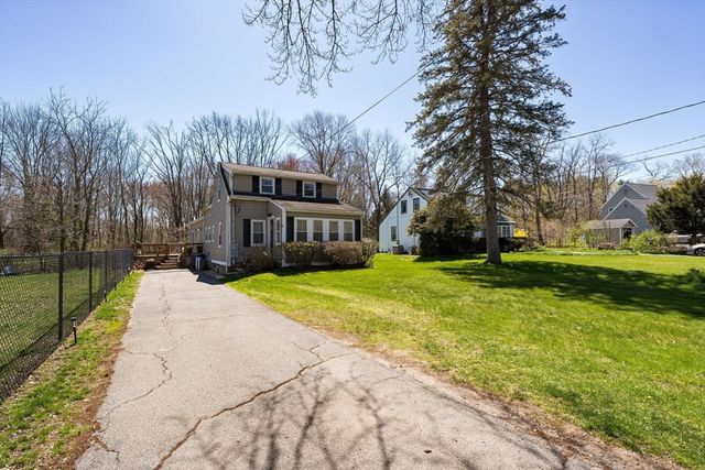 452 N Central St, East Bridgewater, MA 02333