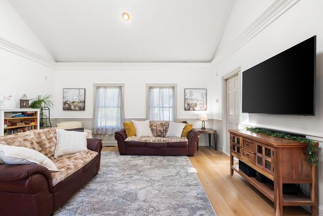 452 N Central St, East Bridgewater, MA 02333