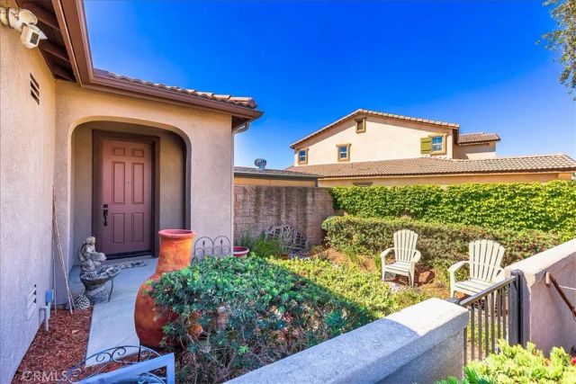 28690 Mahogany Trail Way, Menifee, CA 92584
