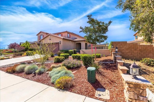 28690 Mahogany Trail Way, Menifee, CA 92584