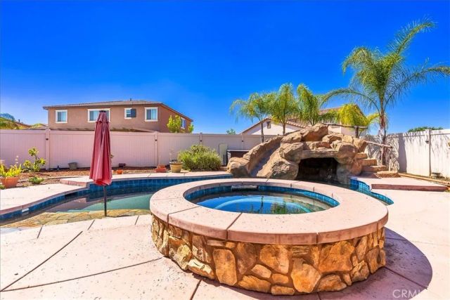 28690 Mahogany Trail Way, Menifee, CA 92584