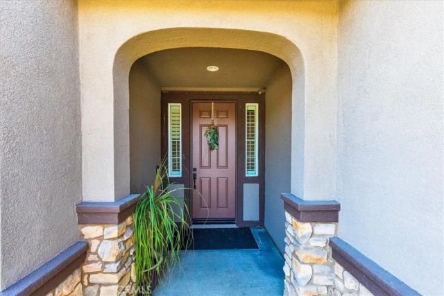 28690 Mahogany Trail Way, Menifee, CA 92584