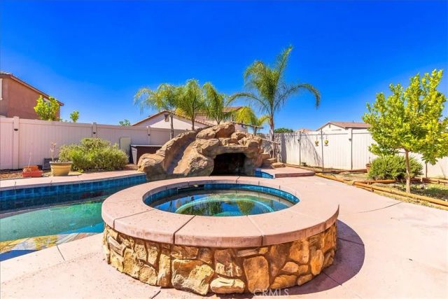 28690 Mahogany Trail Way, Menifee, CA 92584