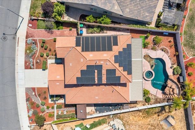 28690 Mahogany Trail Way, Menifee, CA 92584