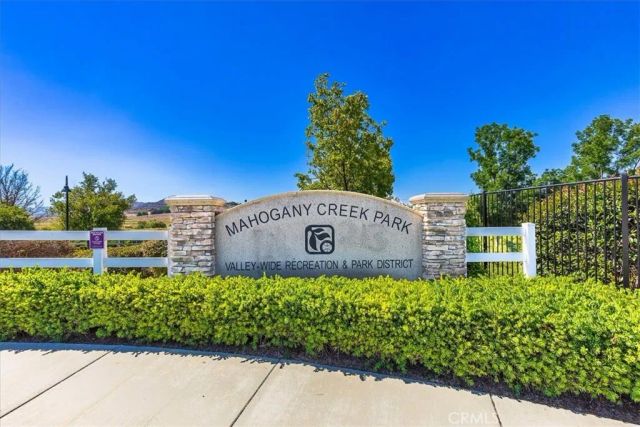 28690 Mahogany Trail Way, Menifee, CA 92584