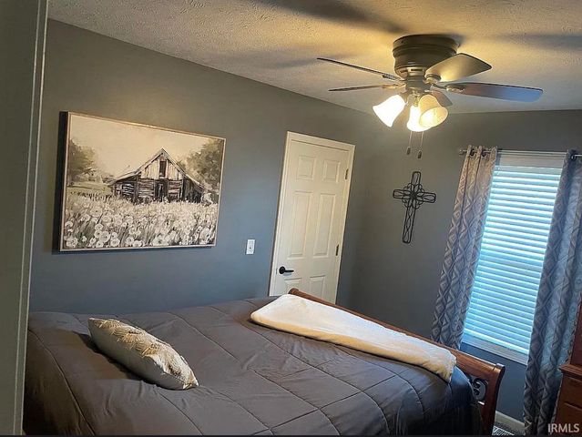 1207 bowden Drive, Evansville, IN 47725