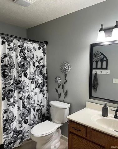 1207 bowden Drive, Evansville, IN 47725