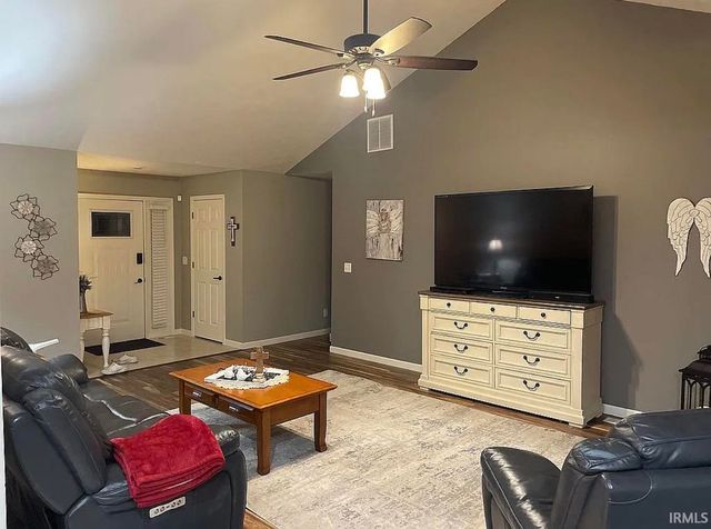 1207 bowden Drive, Evansville, IN 47725