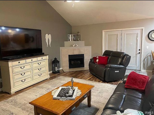 1207 bowden Drive, Evansville, IN 47725