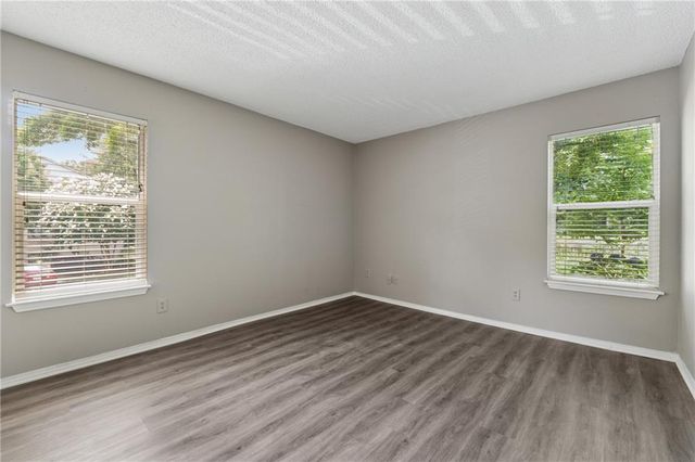 1401 Huntingdon, Sandy Springs, GA 30350