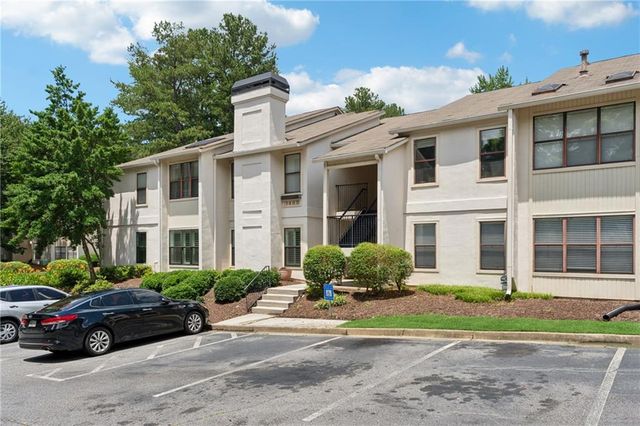 1401 Huntingdon, Sandy Springs, GA 30350