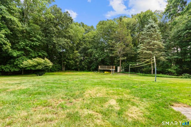 40 Rolling Ridge Road, Orange, CT 06477