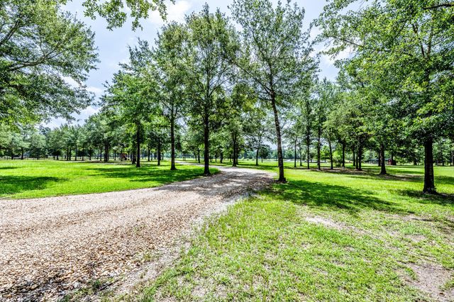 96 B John Kay Road, Huntsville, TX 77320