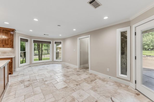 96 B John Kay Road, Huntsville, TX 77320