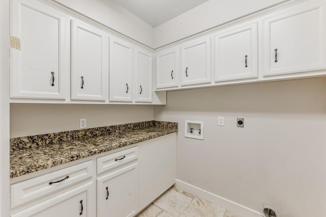 96 B John Kay Road, Huntsville, TX 77320