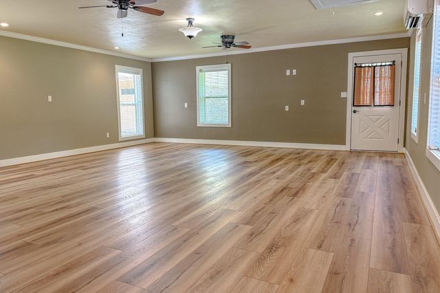 96 B John Kay Road, Huntsville, TX 77320