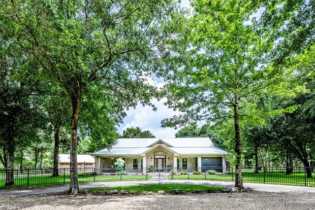 96 B John Kay Road, Huntsville, TX 77320