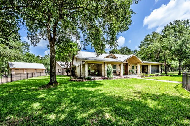 96 B John Kay Road, Huntsville, TX 77320