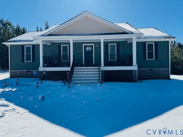 378 Halls Store Rd, Louisa, VA 23117