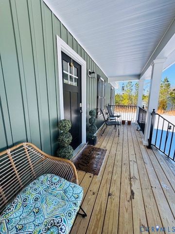 378 Halls Store Rd, Louisa, VA 23117