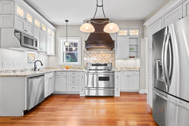 30 62ND ST, West New York, NJ 07093