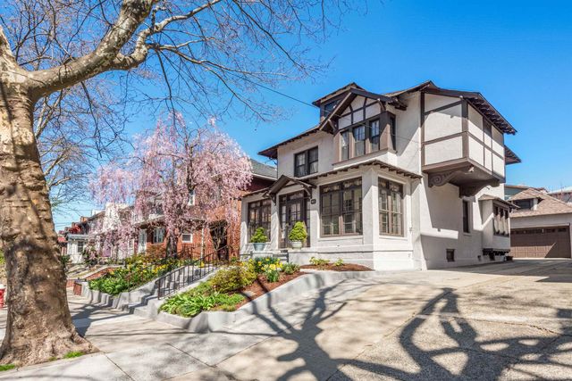 30 62ND ST, West New York, NJ 07093