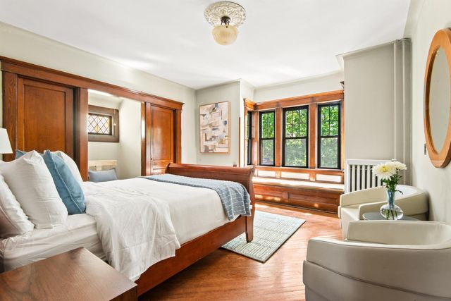 30 62ND ST, West New York, NJ 07093