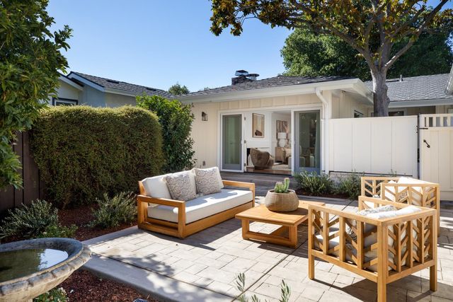 2331 Blueridge Avenue, Menlo Park, CA 94025
