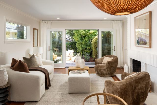2331 Blueridge Avenue, Menlo Park, CA 94025